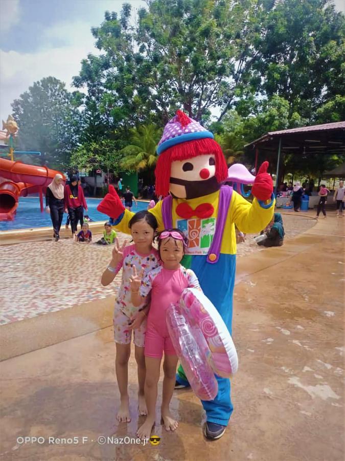 Paragon Water Themepark Suites Melaka By Ggm Exterior foto